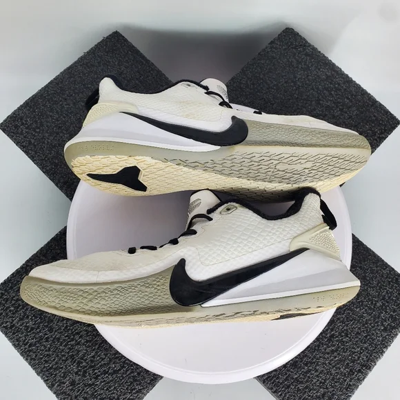 Nike Mamba Focus TB AT1214-100 Men's US 9 White Kobe Bryant Basketball Shoes